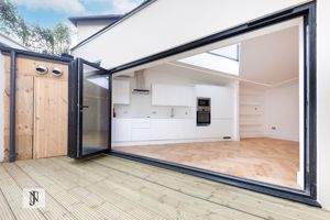 Photo 15- click for photo gallery